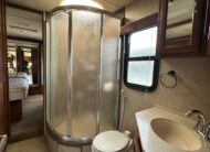 2010 Fleetwood Discovery 40G Class A Diesel Pusher Motorhome