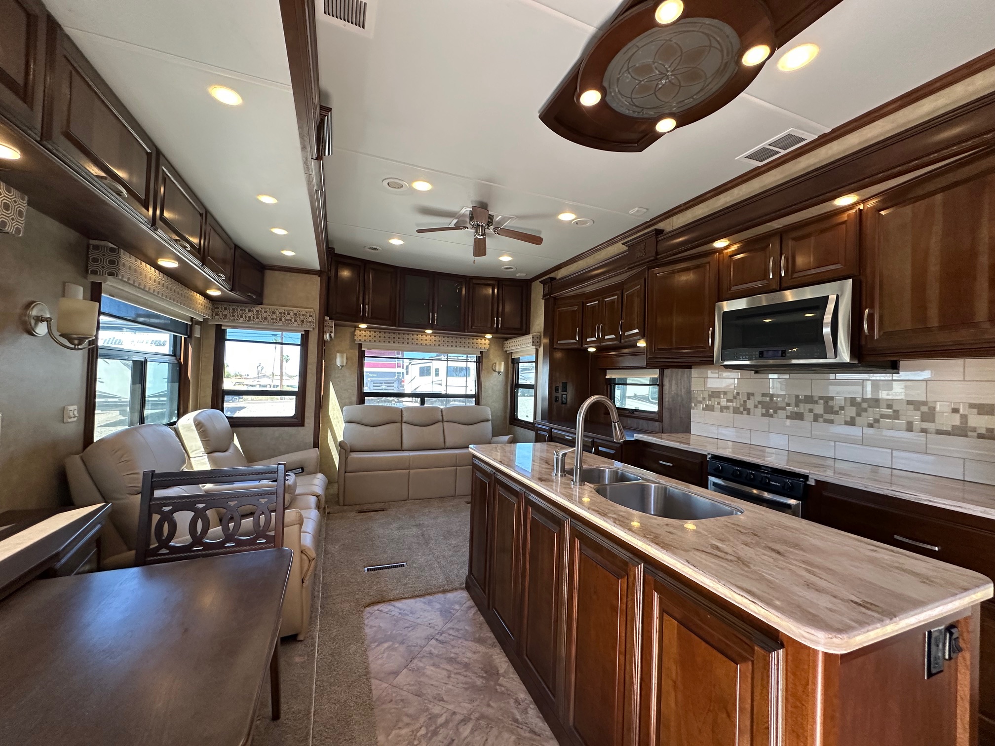 2015 DRV Mobile Suites 38RSSA 5th Wheel 
