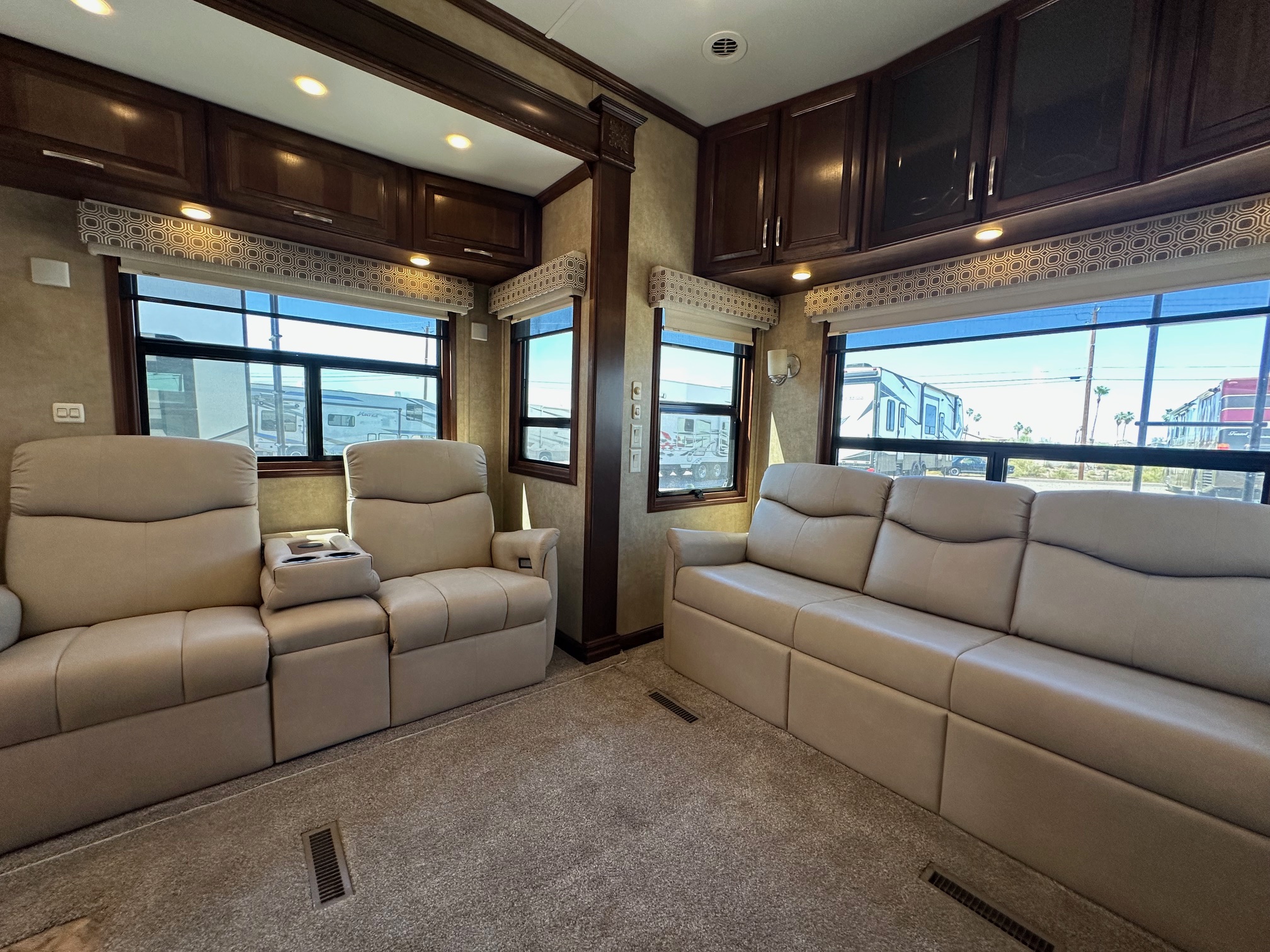 2015 DRV Mobile Suites 38RSSA 5th Wheel 