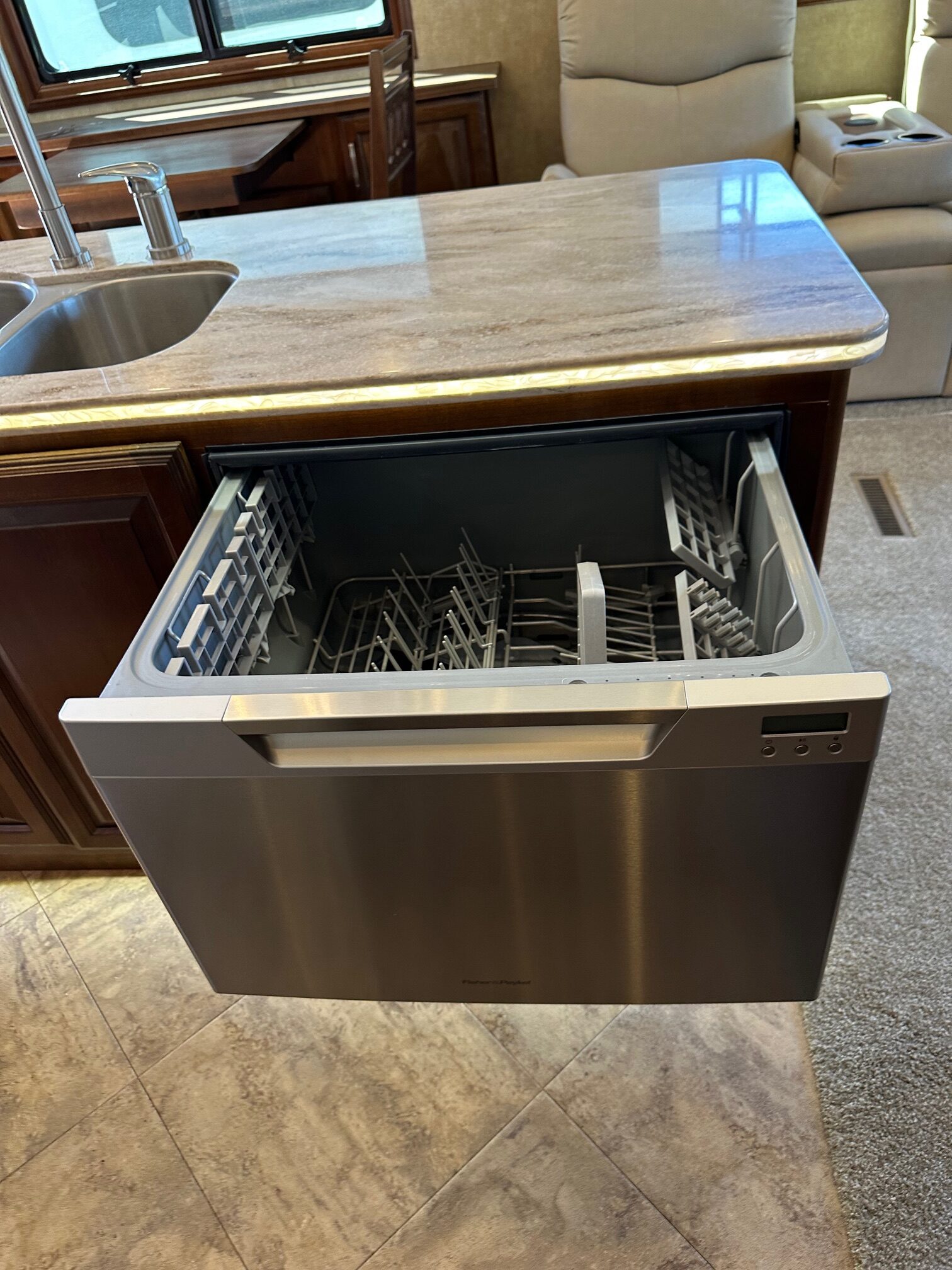 2015 DRV Mobile Suites 38RSSA 5th Wheel 