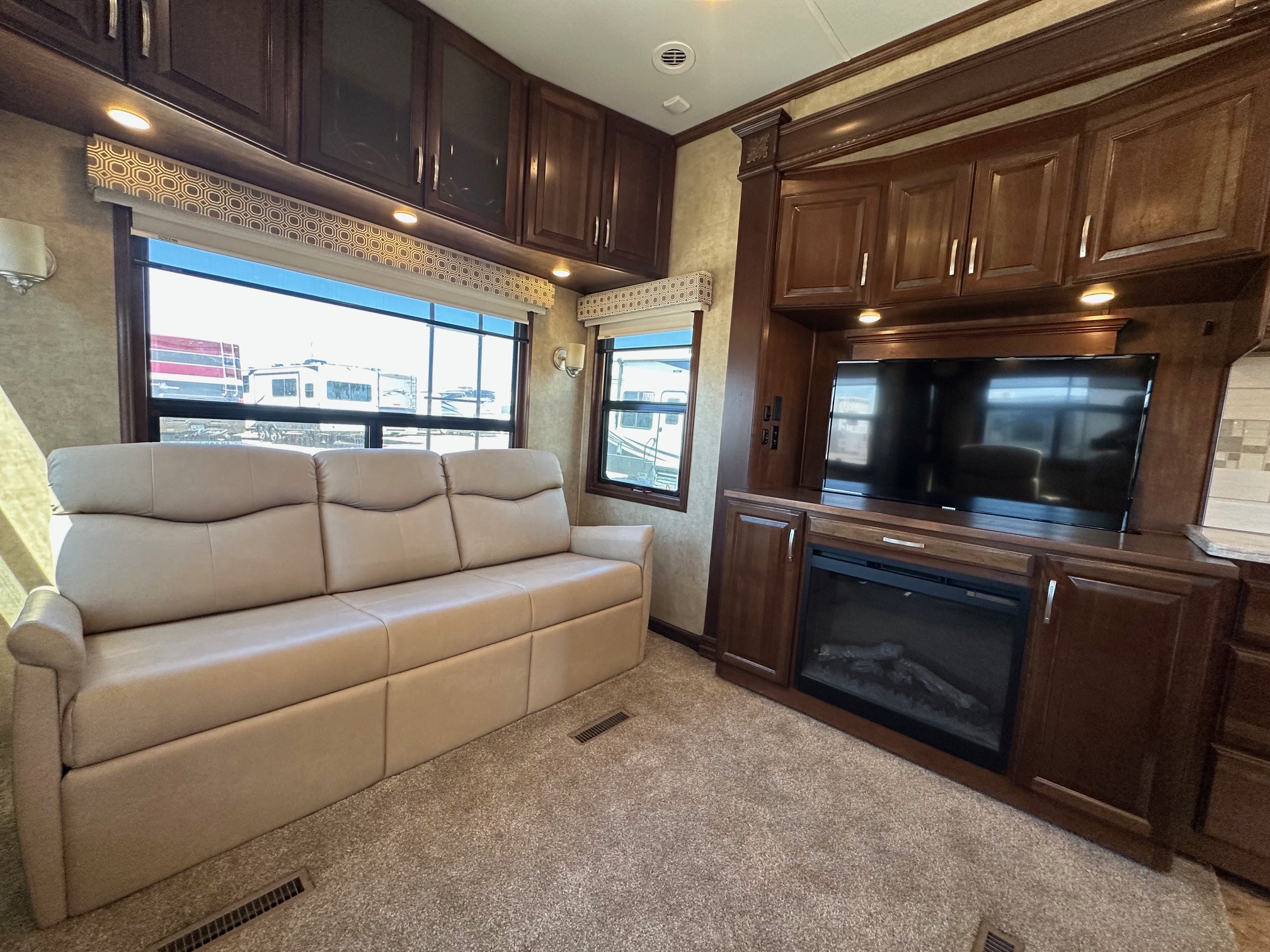 2015 DRV Mobile Suites 38RSSA 5th Wheel 