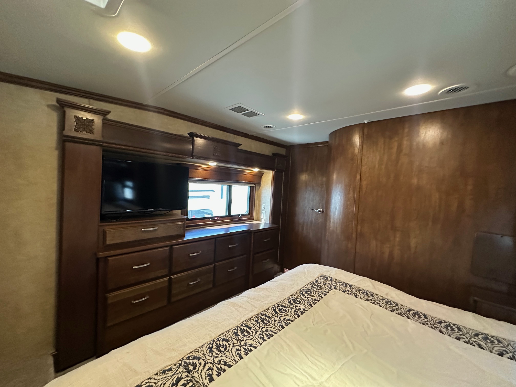 2015 DRV Mobile Suites 38RSSA 5th Wheel 
