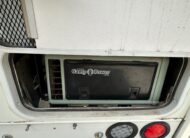 2005 Lance Max 981-9’11” Truck Camper