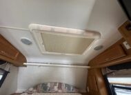 2005 Lance Max 981-9’11” Truck Camper