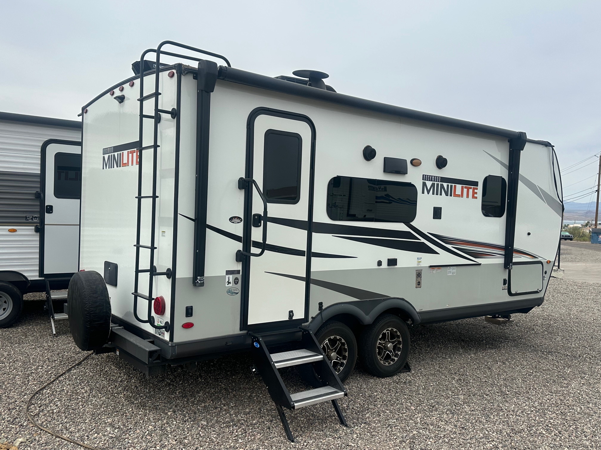 2022 Forest River Rockwood Minilite 2109S Travel Trailer – Solar & 1000w Inverter!