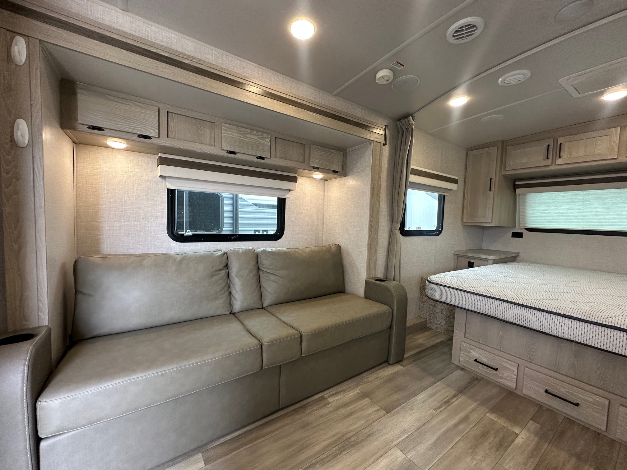 2022 Forest River Rockwood Minilite 2109S Travel Trailer – Solar & 1000w Inverter!