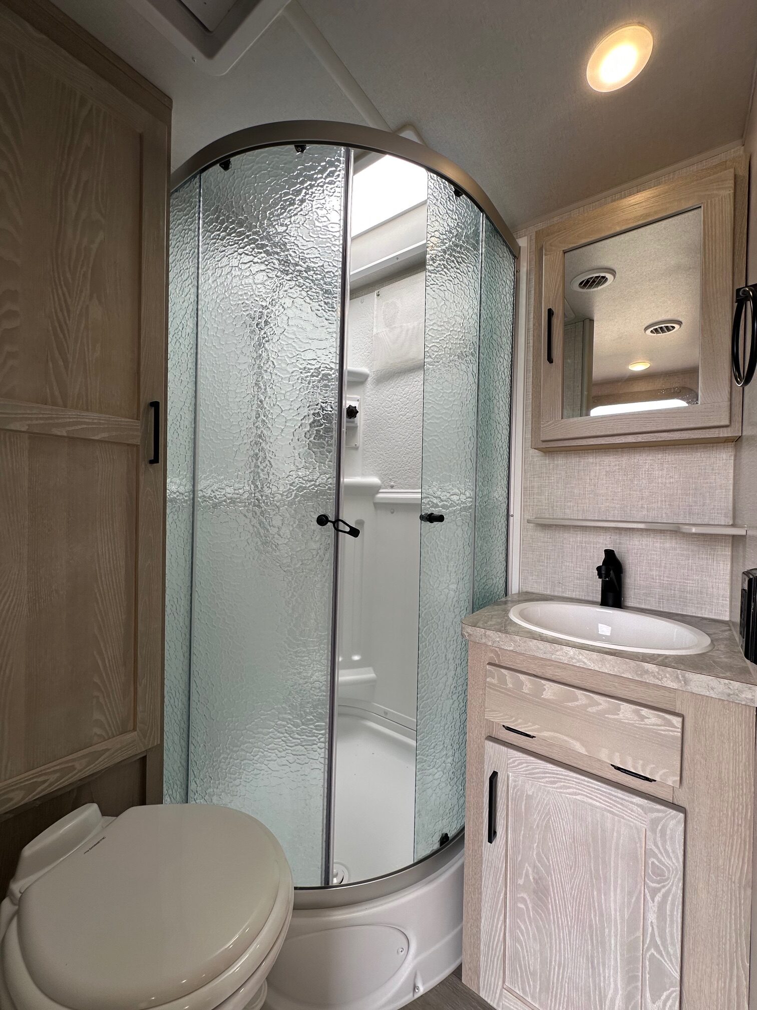 2022 Forest River Rockwood Minilite 2109S Travel Trailer – Solar & 1000w Inverter!