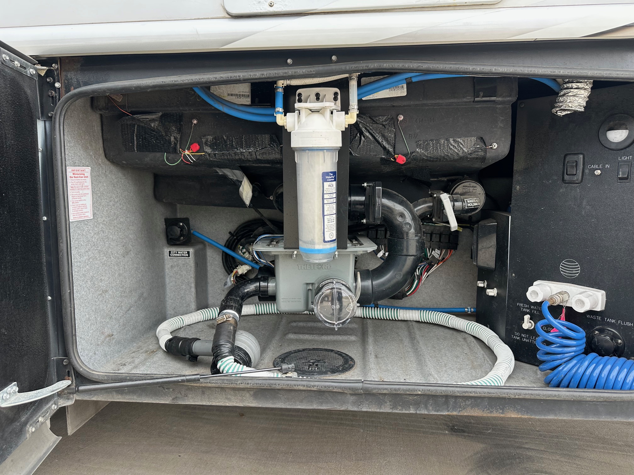 2017 Dynamax Force HD Series 37BHHD Super C Diesel Motorhome 