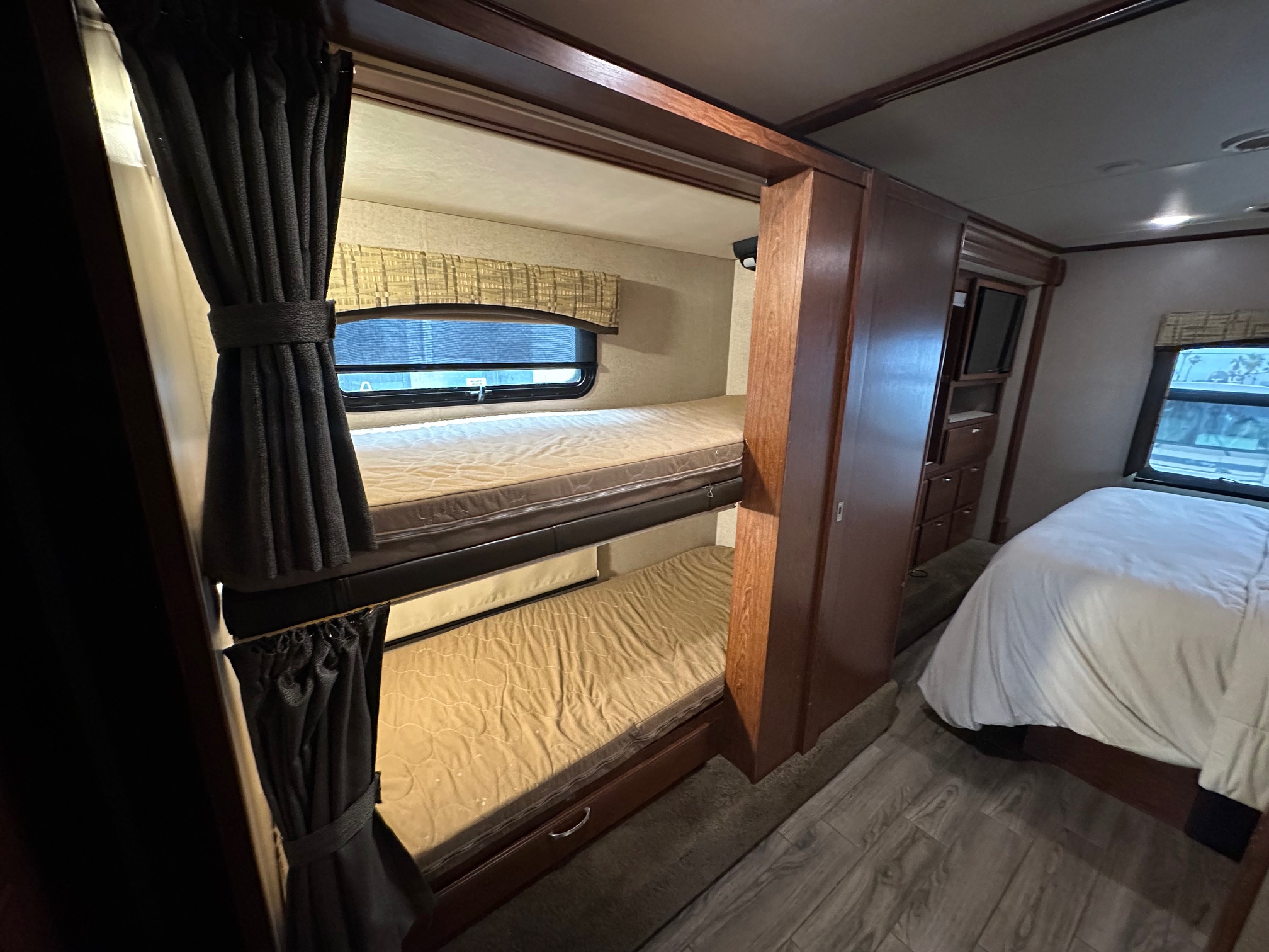 2017 Dynamax Force HD Series 37BHHD Super C Diesel Motorhome 