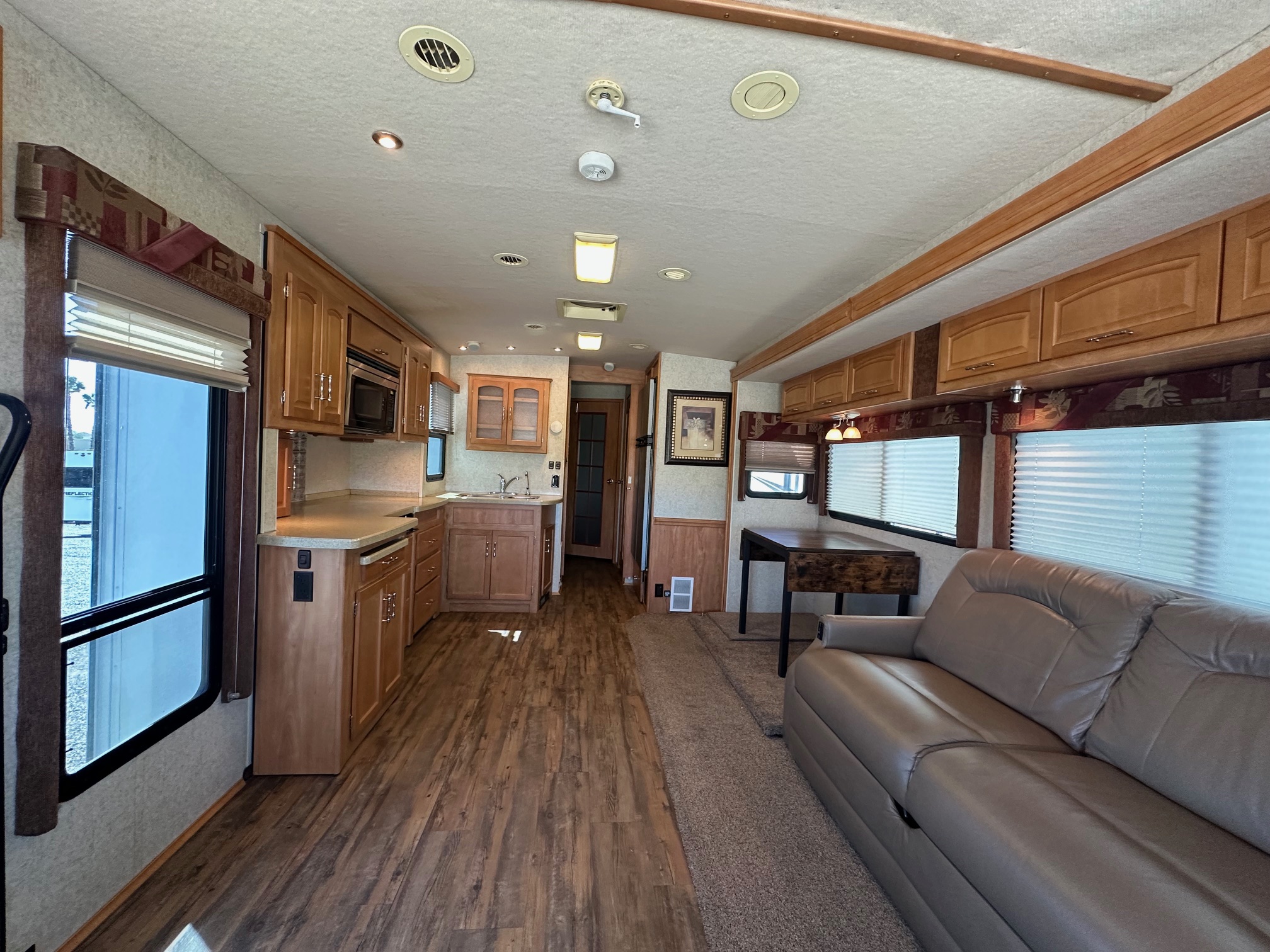 2008 Winnebago Voyage 35A Class A Gas Motorhome