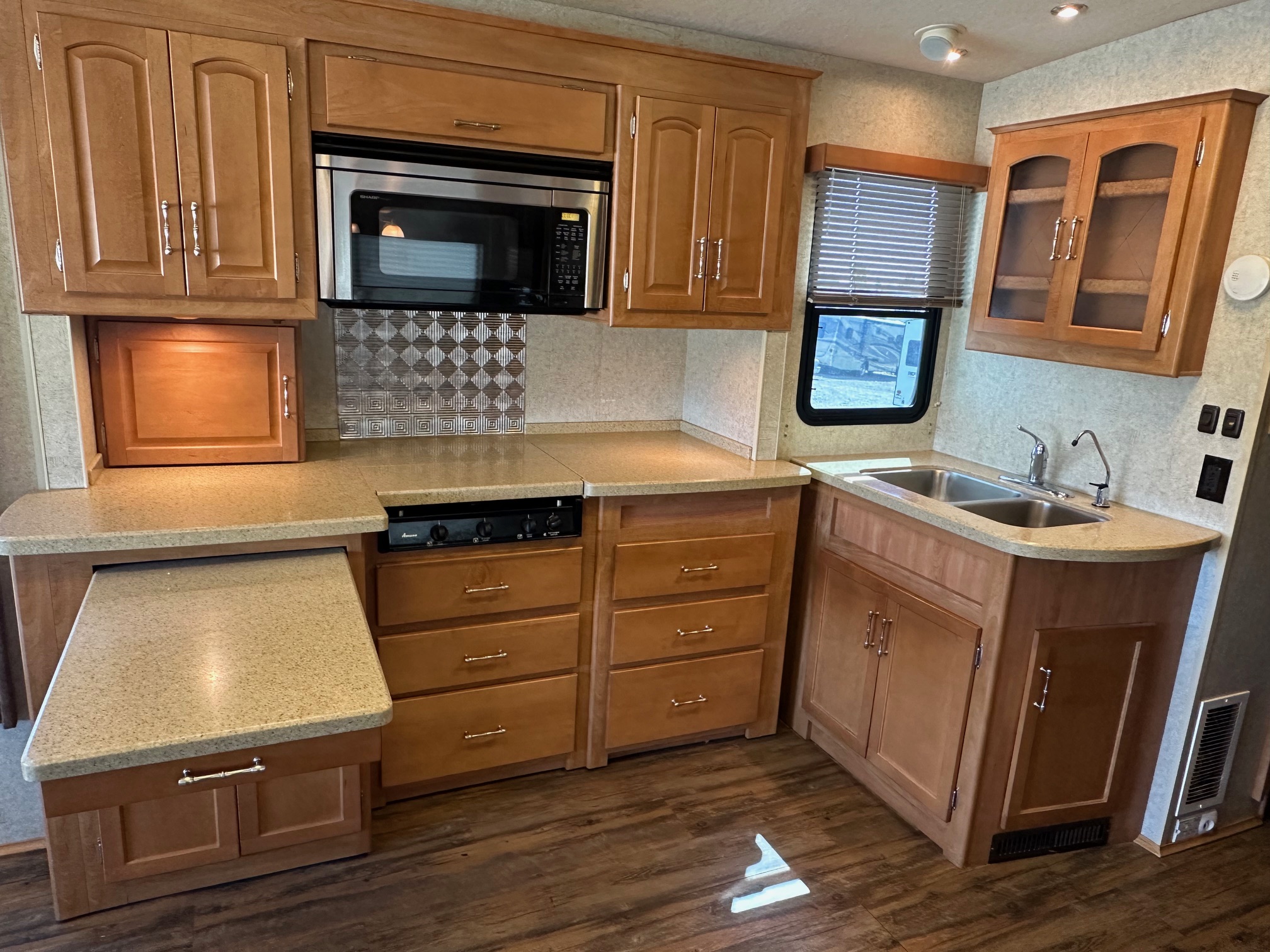 2008 Winnebago Voyage 35A Class A Gas Motorhome