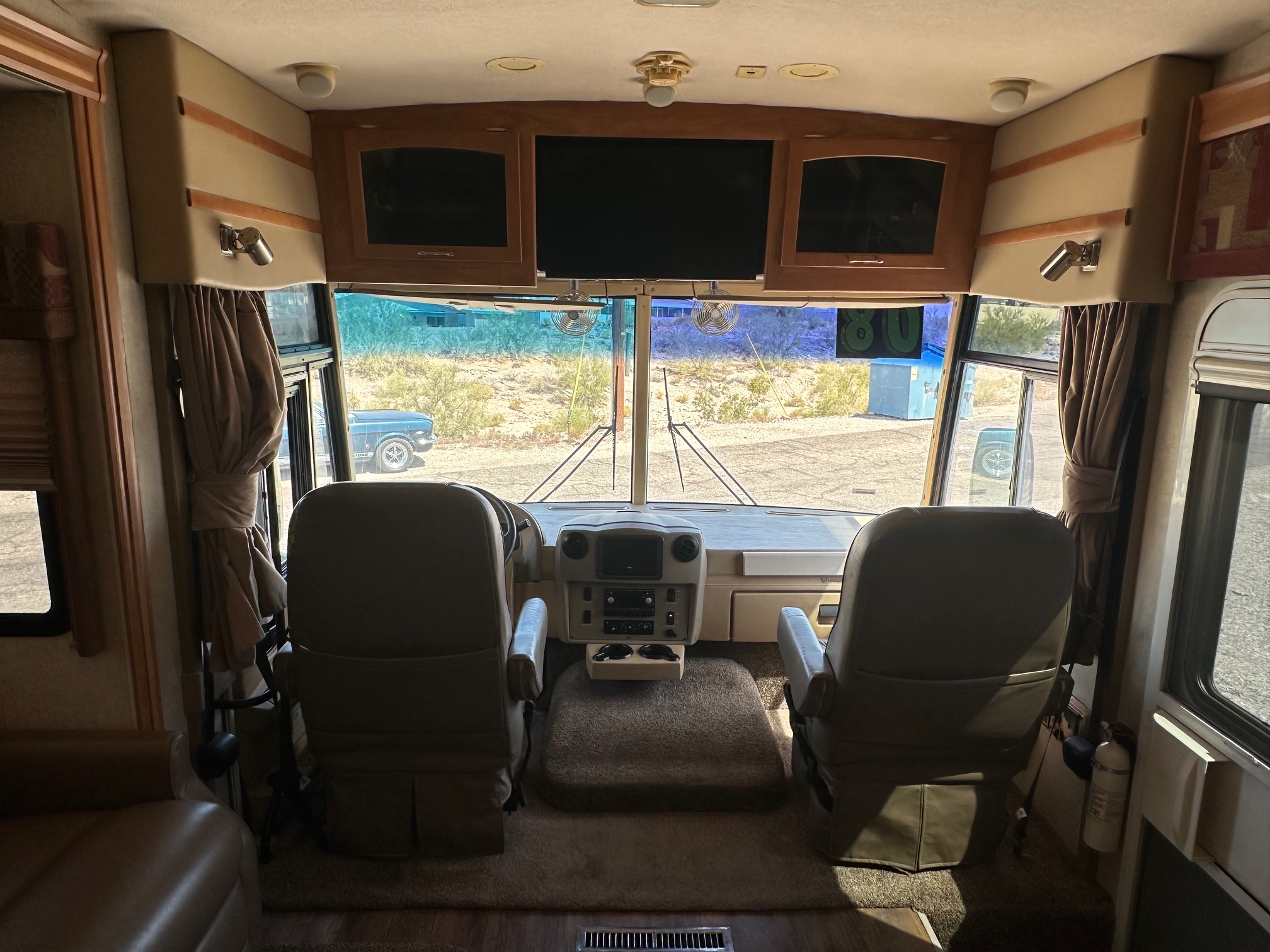 2008 Winnebago Voyage 35A Class A Gas Motorhome