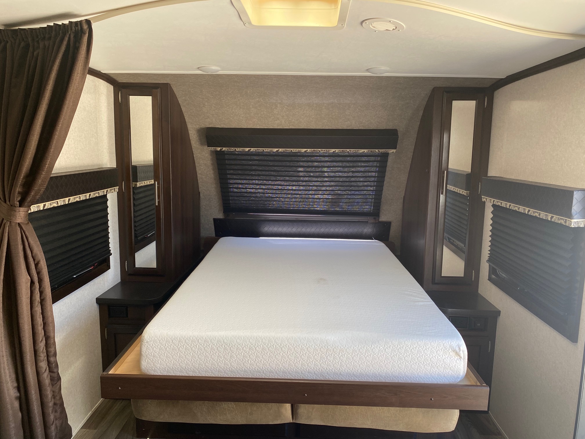 2018 Jayco White Hawk 24MBH Bunk house travel trailer 