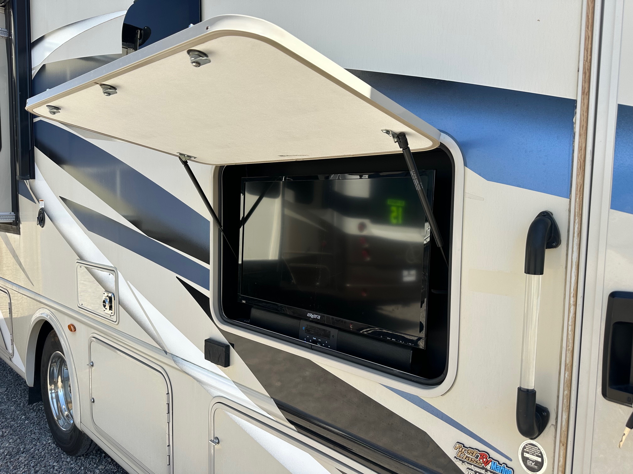 2021 Thor Freedom Traveler 27A Class A Motorhome