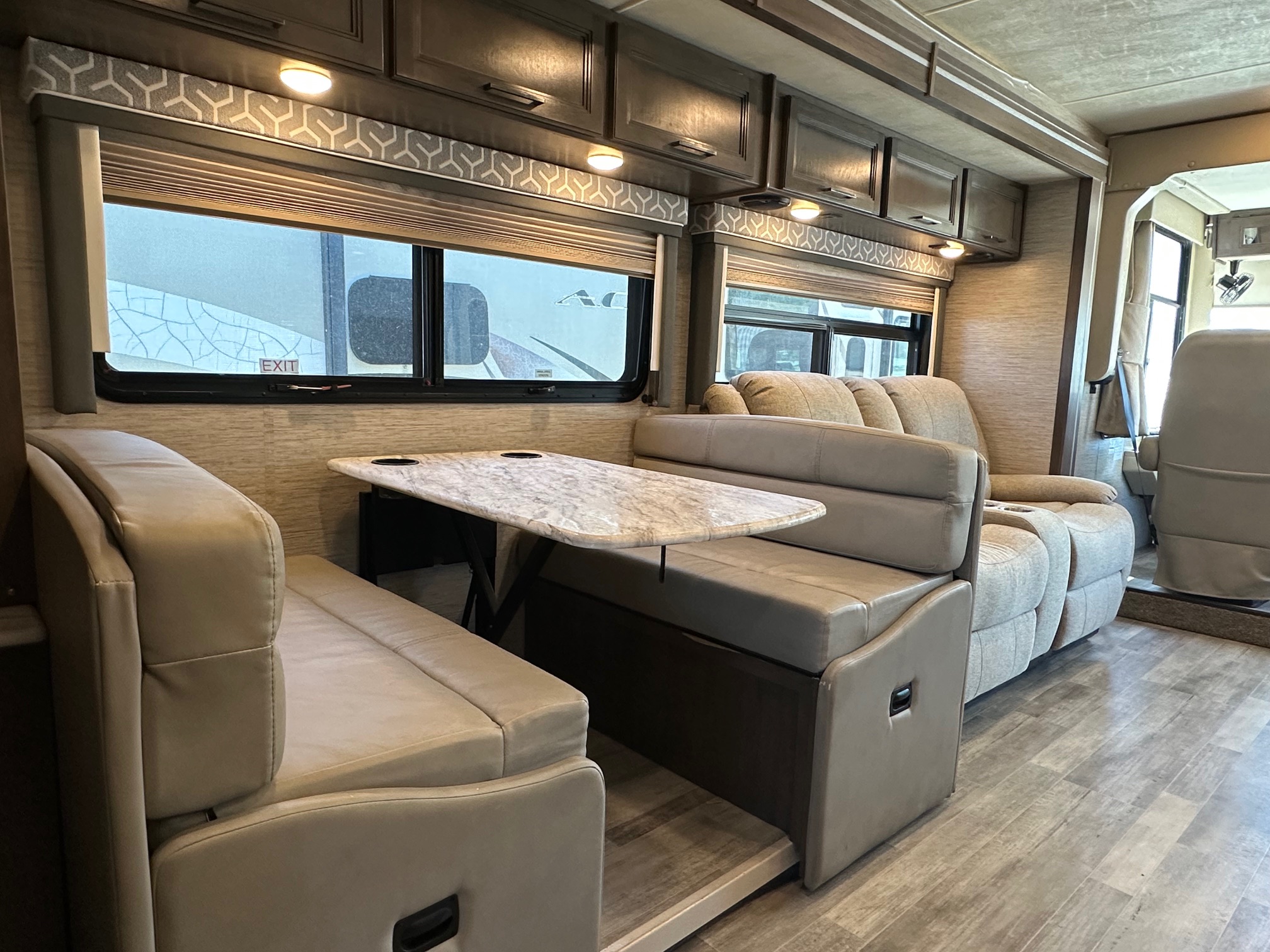 2021 Thor Freedom Traveler 27A Class A Motorhome