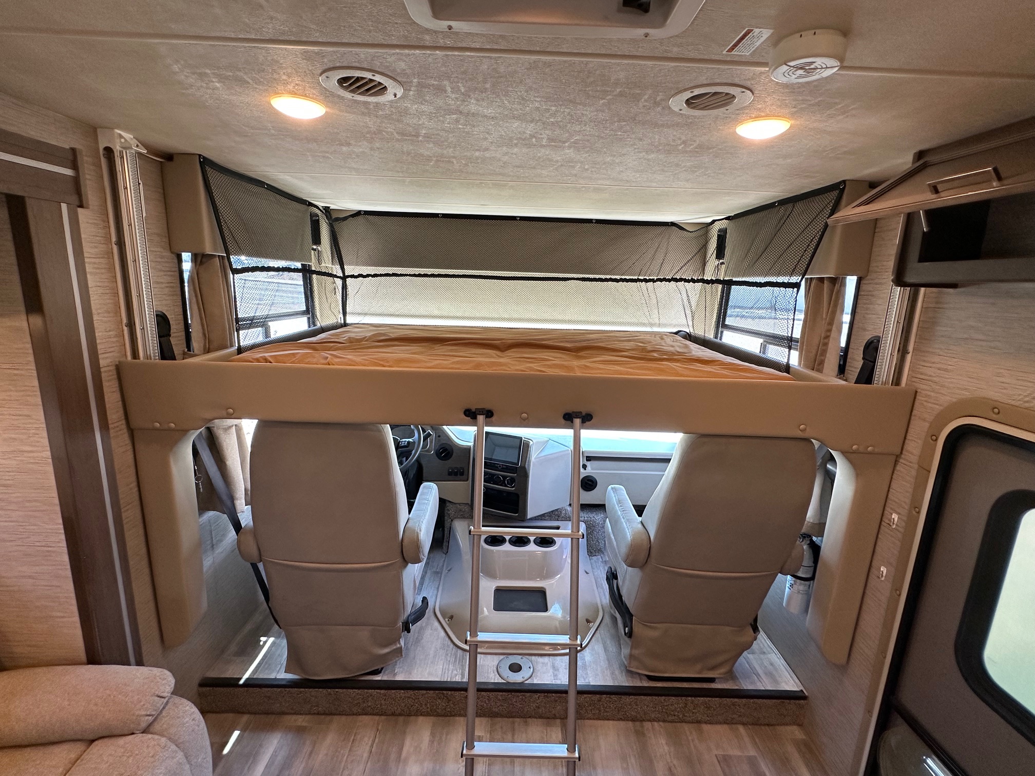 2021 Thor Freedom Traveler 27A Class A Motorhome