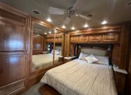 2015 Tiffin Phaeton 36GH Class A Diesel Pusher Motorhome