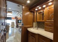 2015 Tiffin Phaeton 36GH Class A Diesel Pusher Motorhome