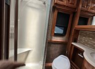 2015 Tiffin Phaeton 36GH Class A Diesel Pusher Motorhome