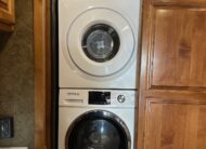 2015 Tiffin Phaeton 36GH Class A Diesel Pusher Motorhome